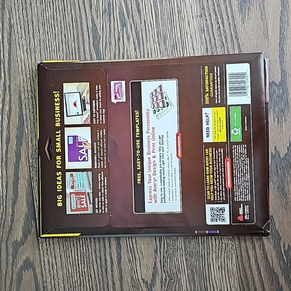 Avery Labels - Picture 2 of 3